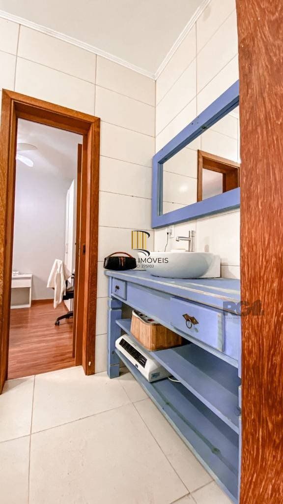 Casa 4 dormitórios no bairro Atlântida