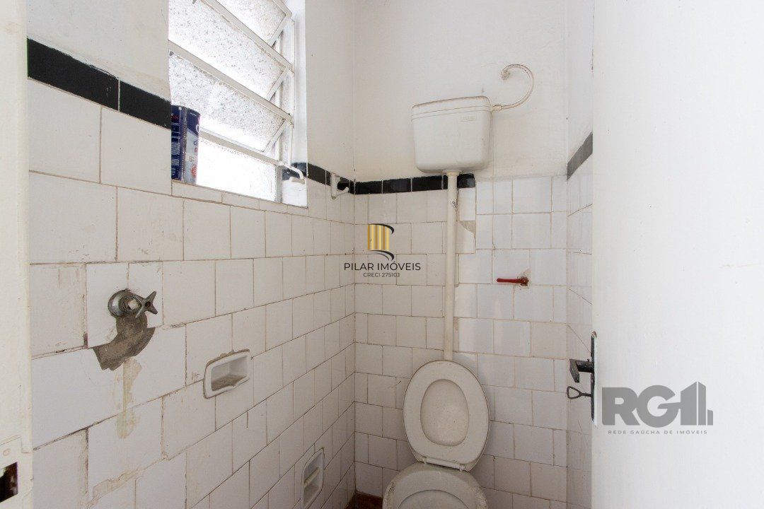 Apartamento à Venda - 2 Dormitórios na Av. Do Forte.
