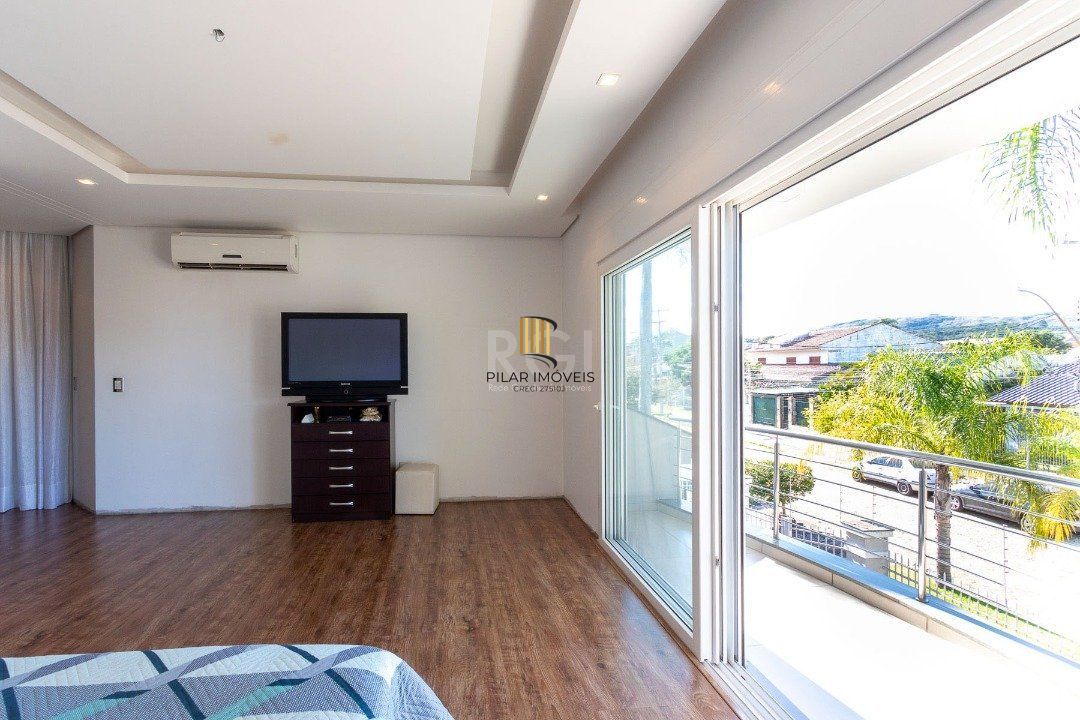 Casa para Venda - 463m², 4 dormitórios, sendo 4 suites, 4 vagas - Ipanema