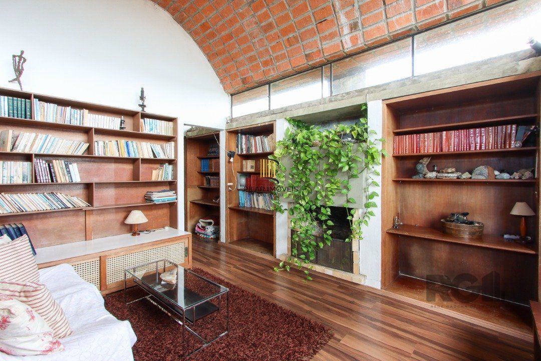 Casa para Venda - 393m², 4 dormitórios, sendo 2 suites, 4 vagas - Ipanema