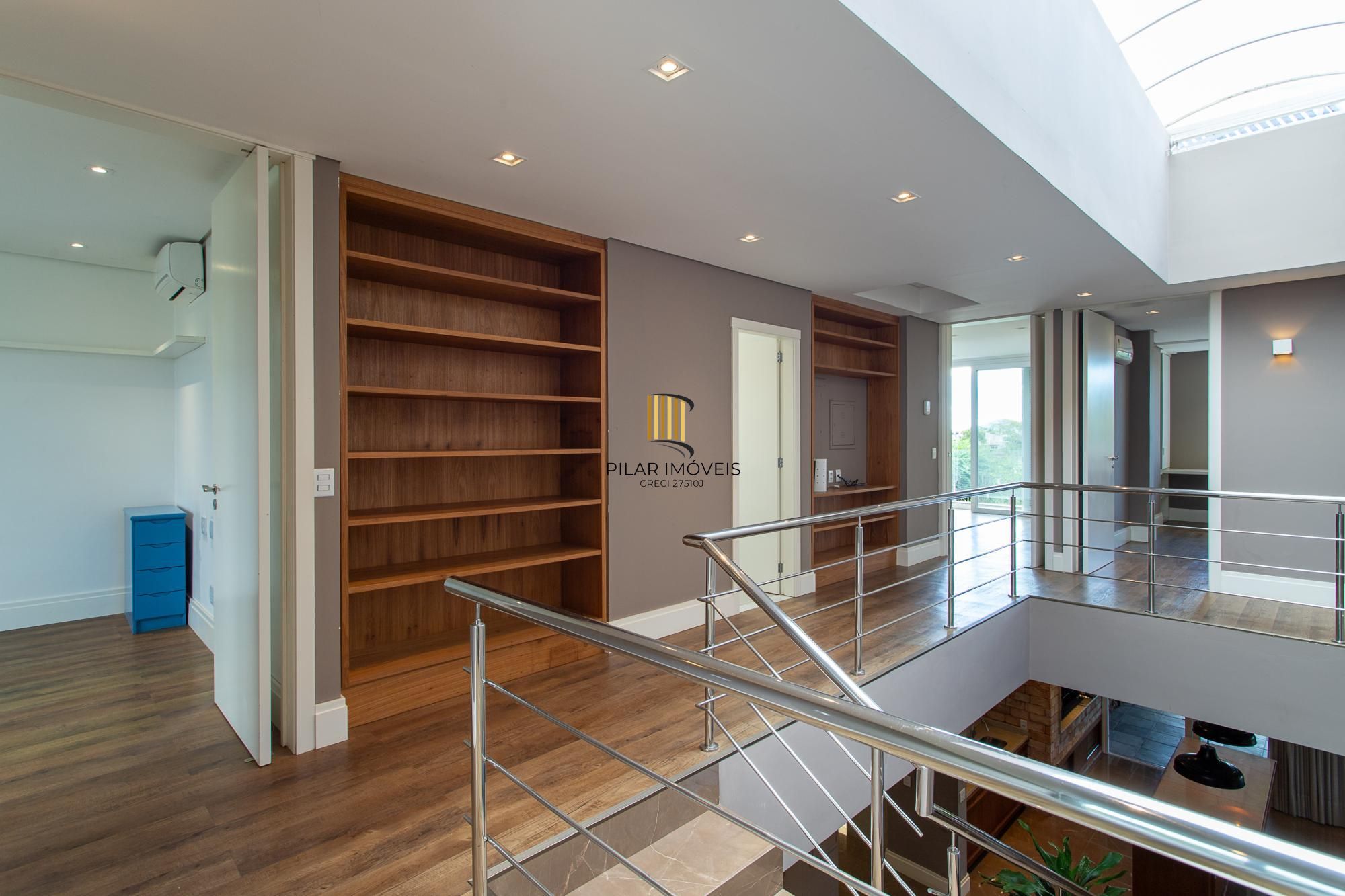 Casa de Condomínio 4 dormitórios no bairro Terraville