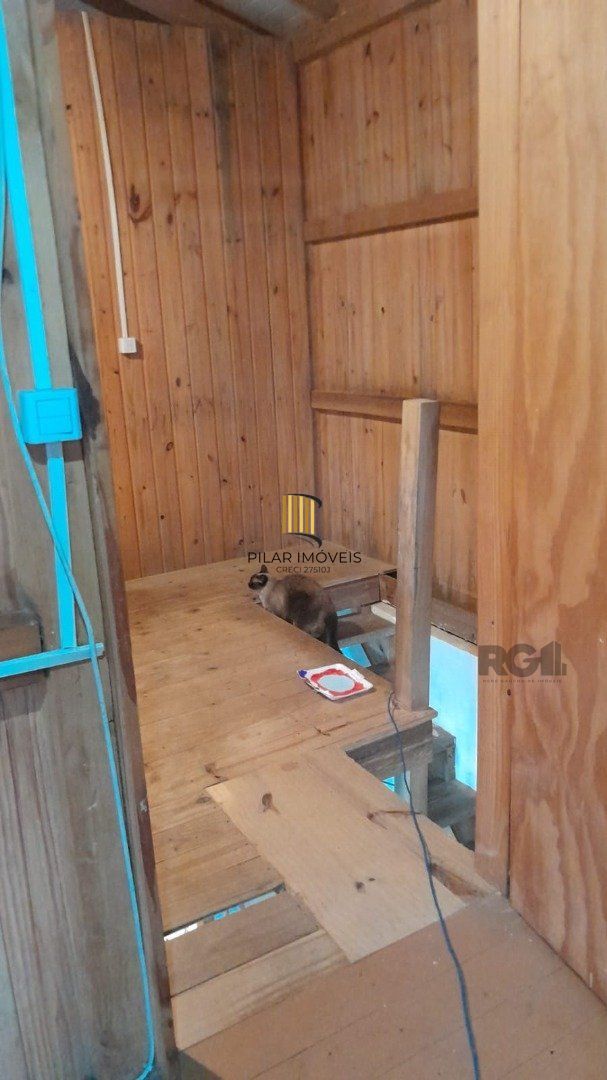 Casa 6 dormitórios no bairro Ponta Grossa