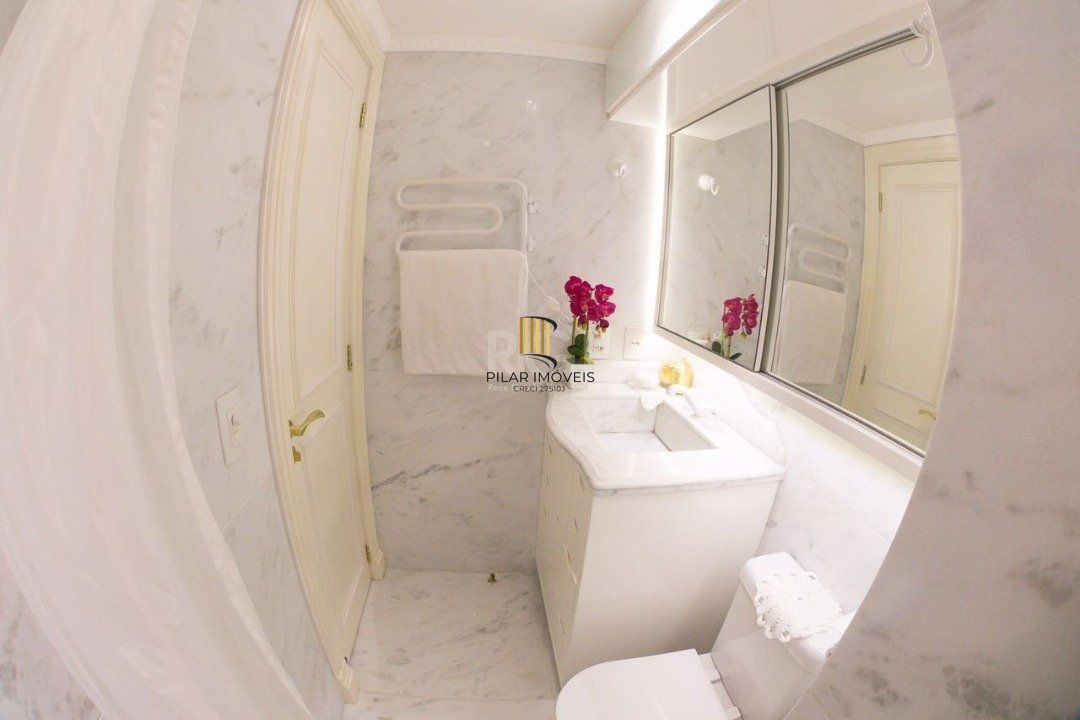 Apartamento para Venda - 80.3m², 3 dormitórios, sendo 1 suites, 2 vagas - Menino Deus