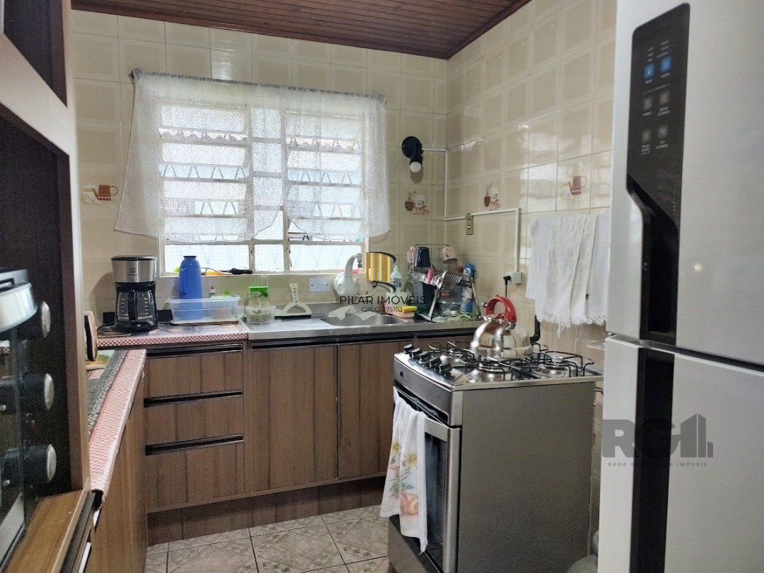 Casa para venda com 3 dormitórios no bairro Tristeza