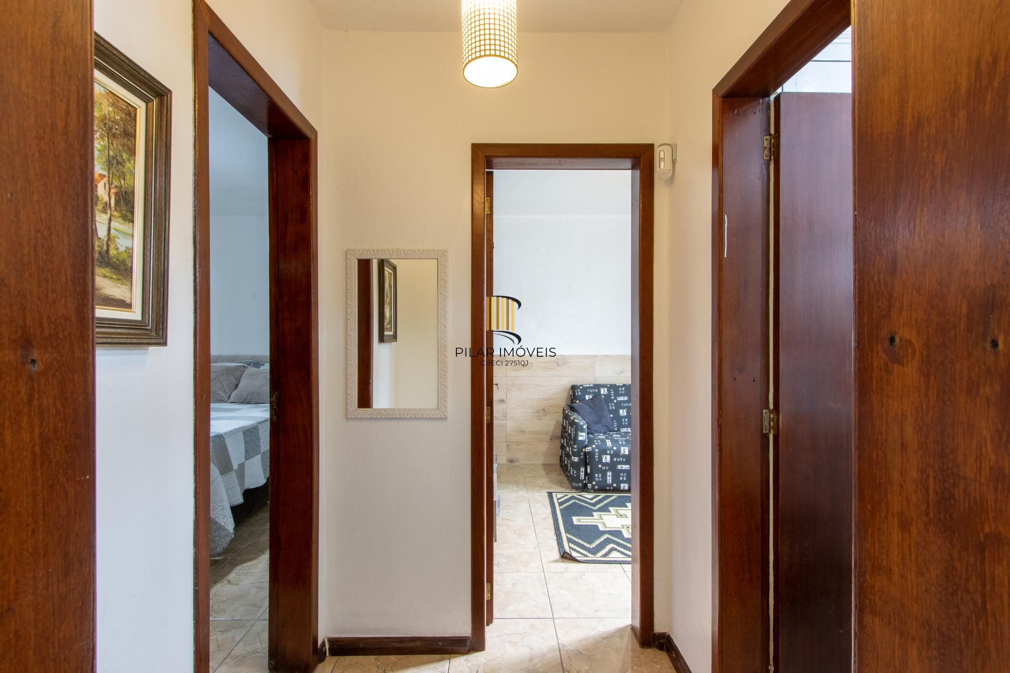 Casa em Vila Nova, Porto Alegre! Com 160m² de área privativa e um total de 899m²