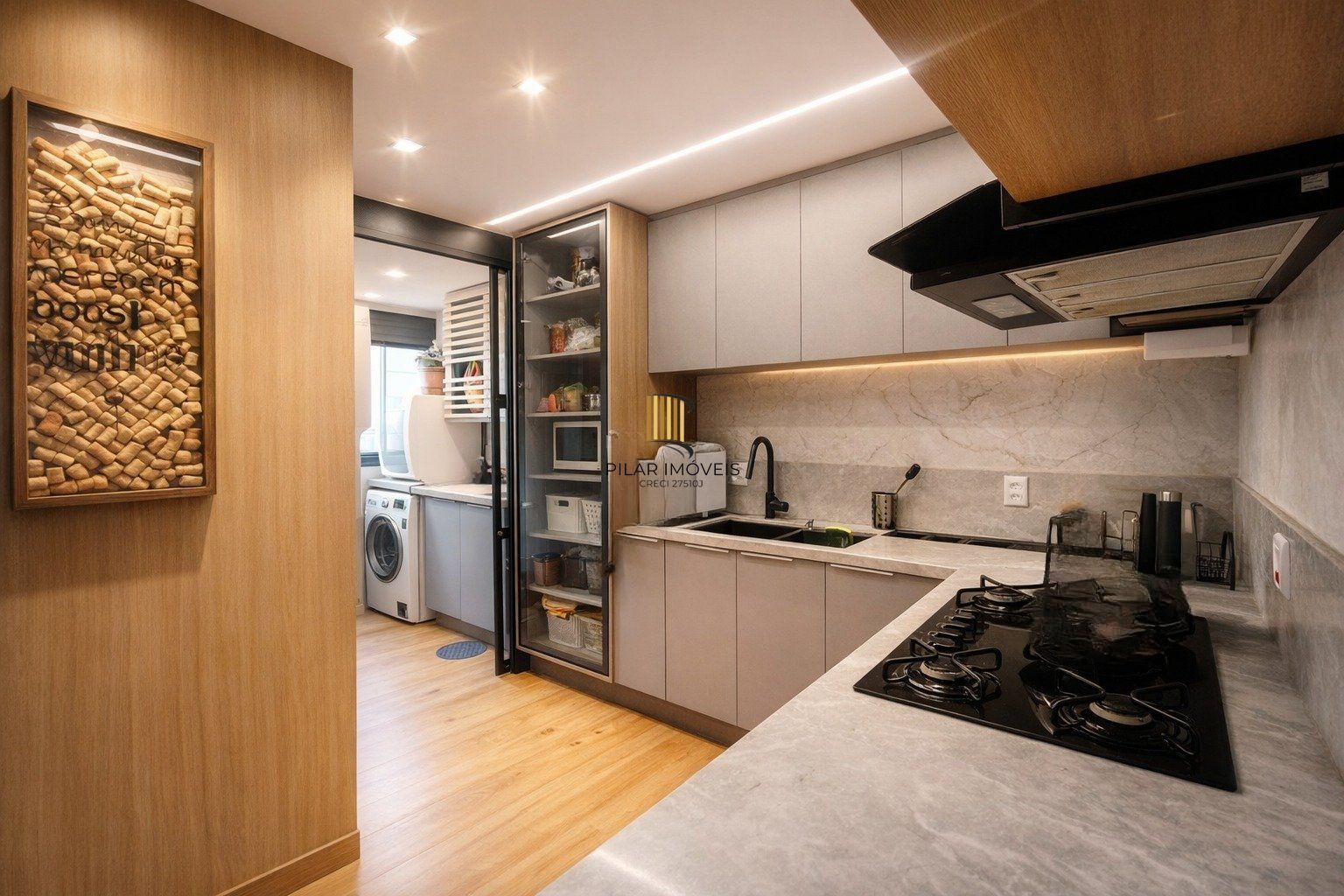 Apartamento com 3 dormitórios sendo 2 suites e 2 vagas de garagem