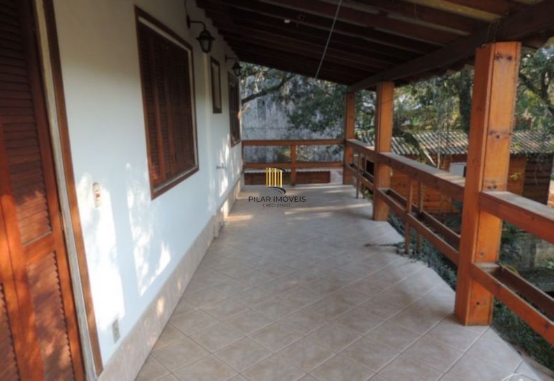 Sobrado para Venda - 800m², 3 dormitórios, Belém Novo