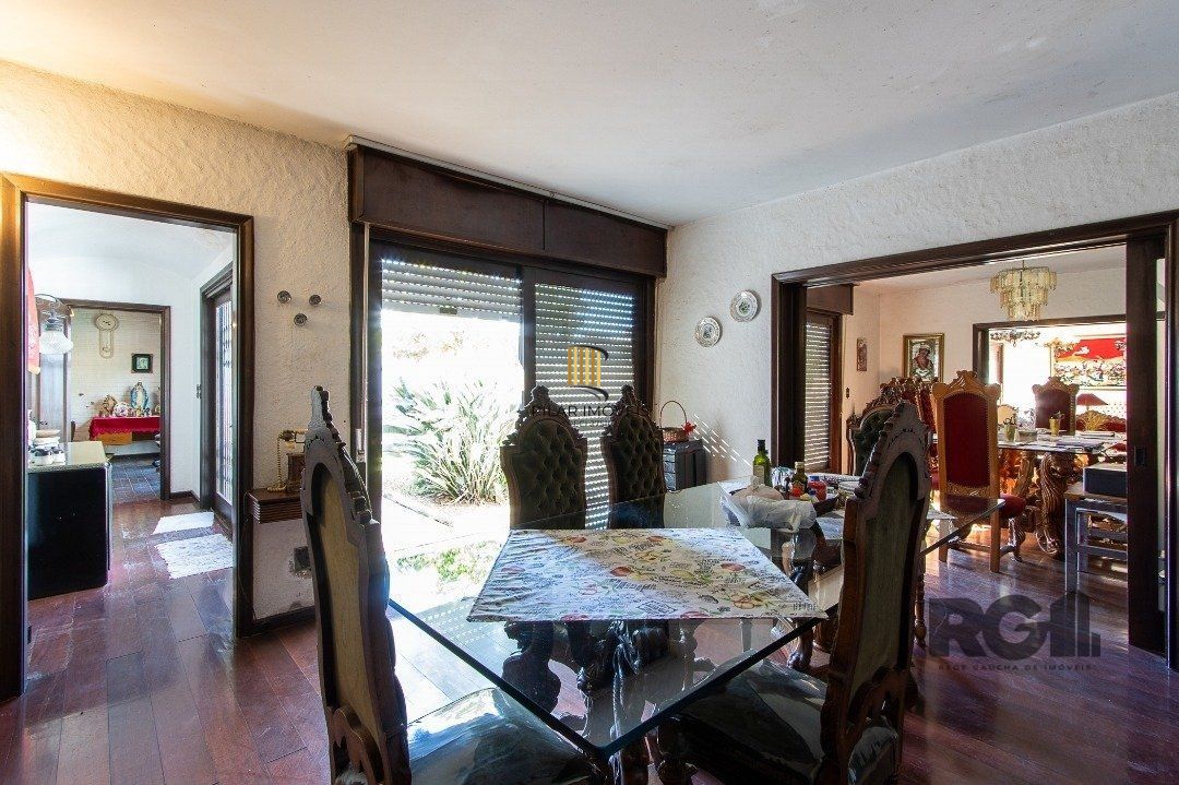Casa para Venda - 580m², 3 dormitórios, sendo 1 suites, 3 vagas - Santa Tereza