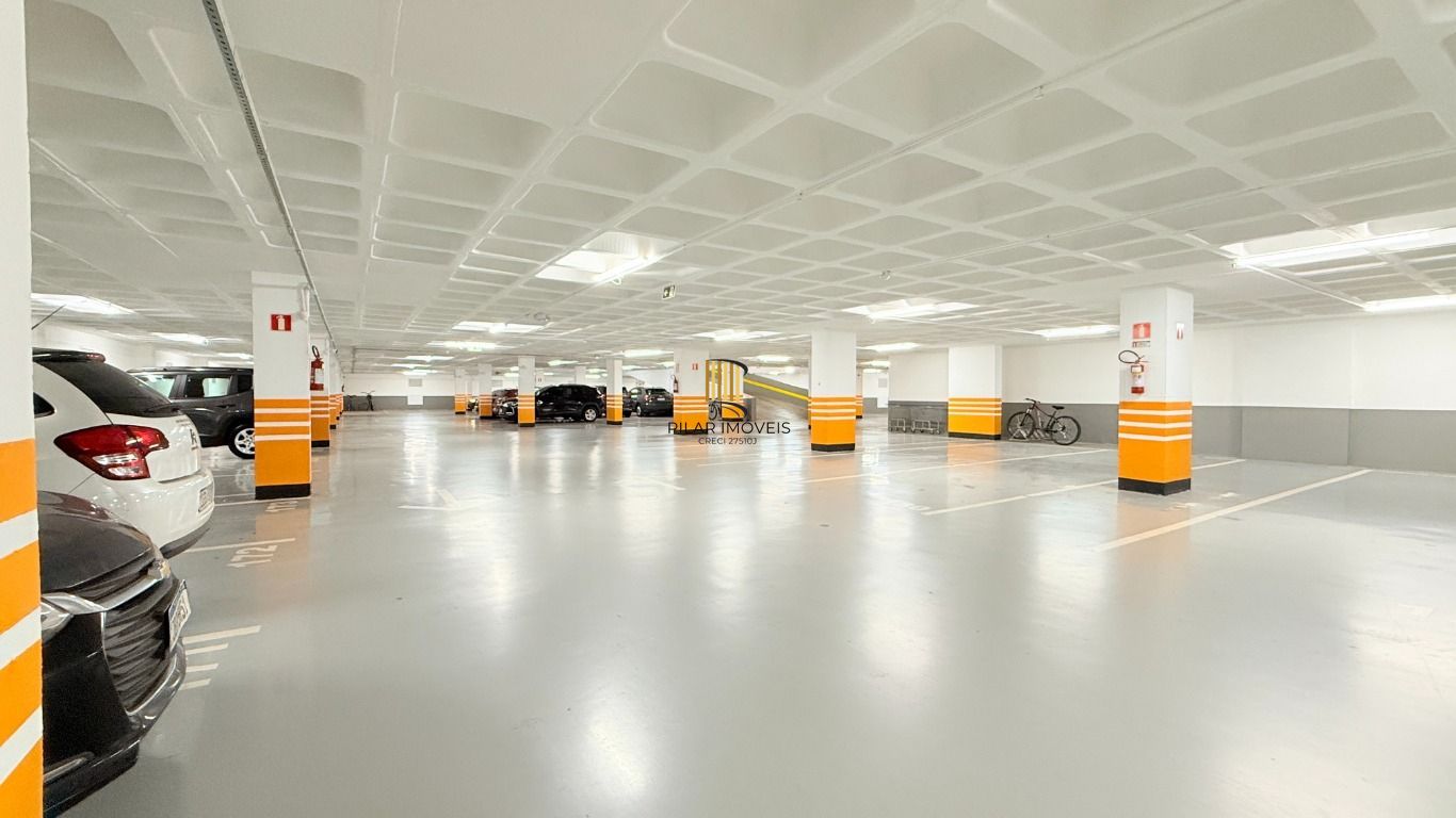 Apartamento 1 dormitório com vaga coberta à venda no bairro Praia de Belas