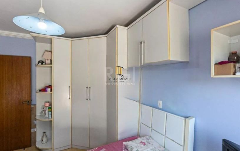 Casa para Venda - 336m², 4 dormitórios, sendo 1 suites, 2 vagas - Camaquã