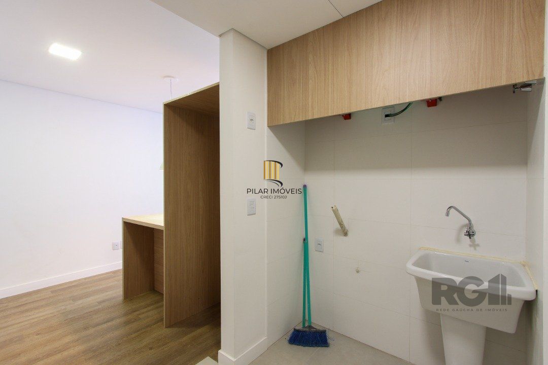 Apartamento em Porto Alegre no Bairro Petrópolis, de 1 quarto, GARDEN , semi mobiliado