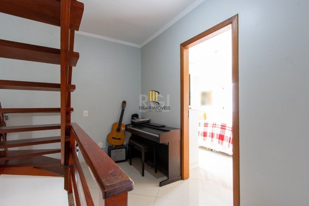 Casa de Condomínio 3 dormitórios no bairro Tristeza