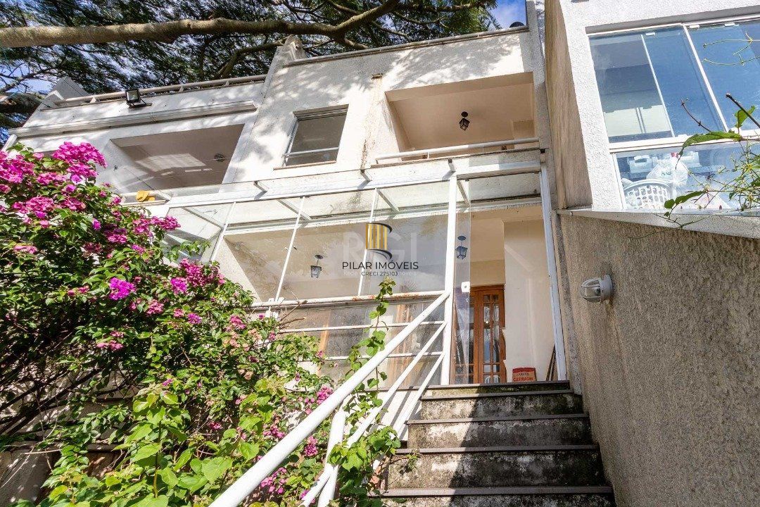Casa para Venda - 195.96m², 3 dormitórios, sendo 1 suites, 2 vagas - Espirito Santo