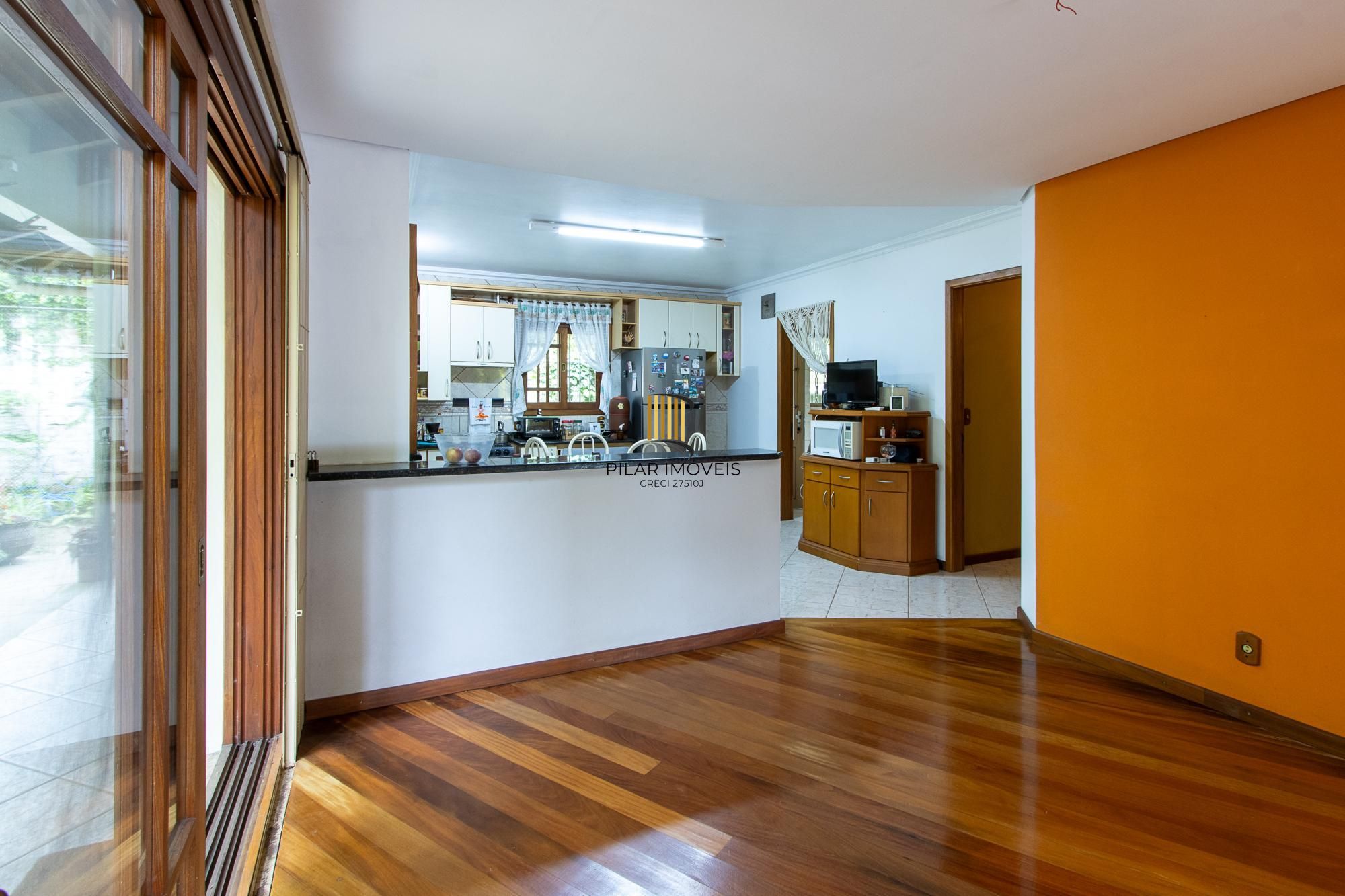 Casa térrea, nova, 3 quartos, 1 suite - Bairro Belém Velho