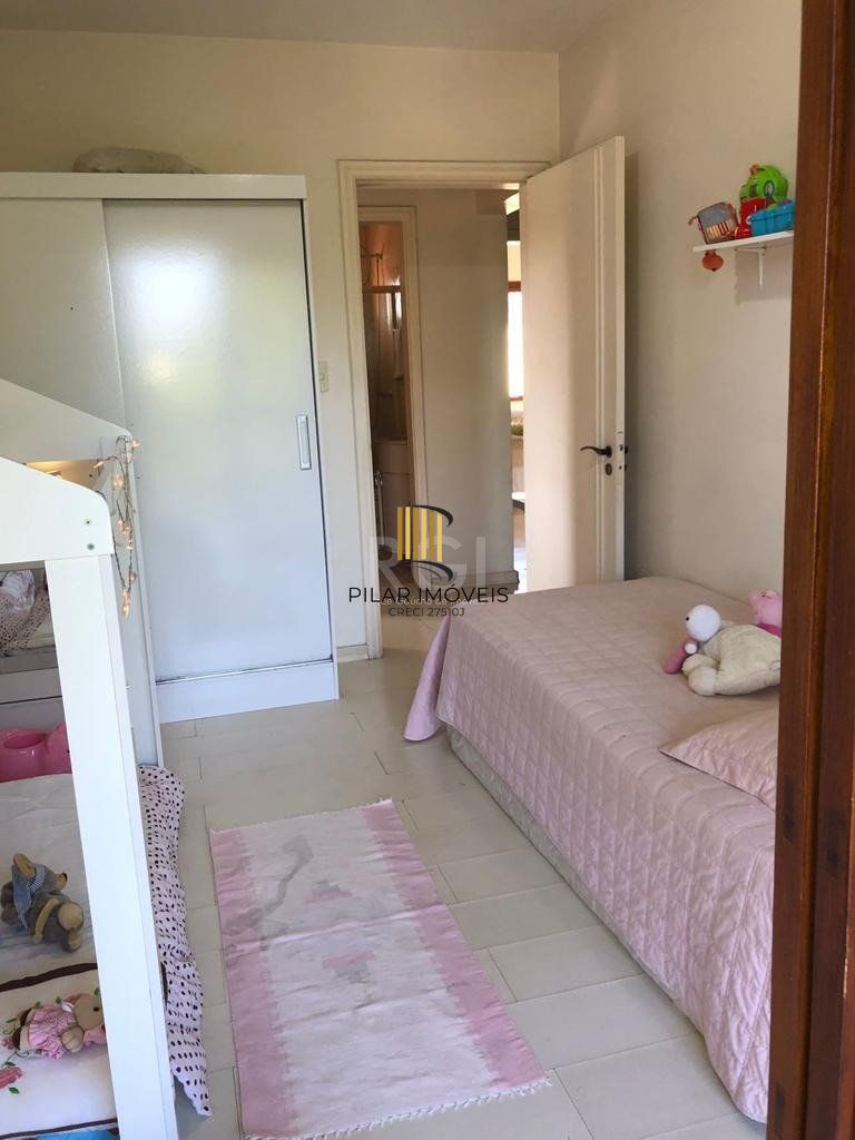 Casa de Condomínio 4 dormitórios no bairro Cavalhada