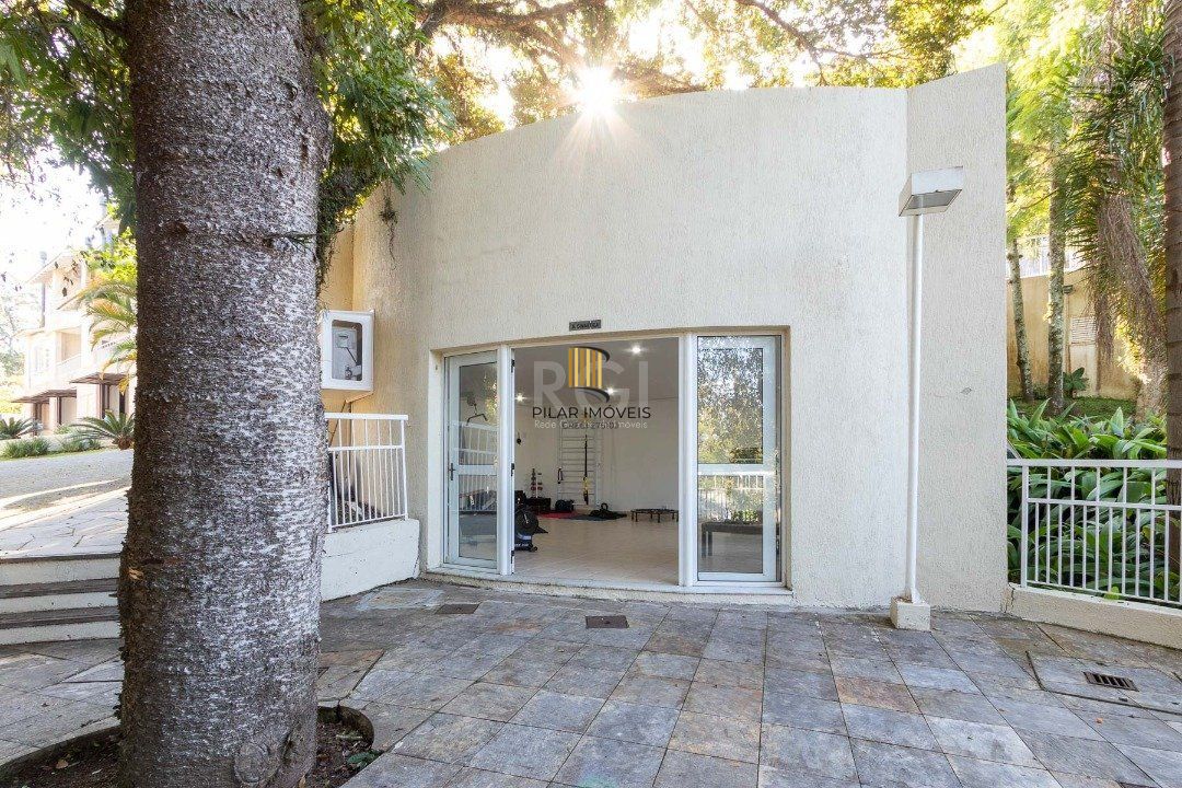 Casa Condominio para Venda - 245.29m², 3 dormitórios, sendo 1 suites, 2 vagas - Pedra Redonda