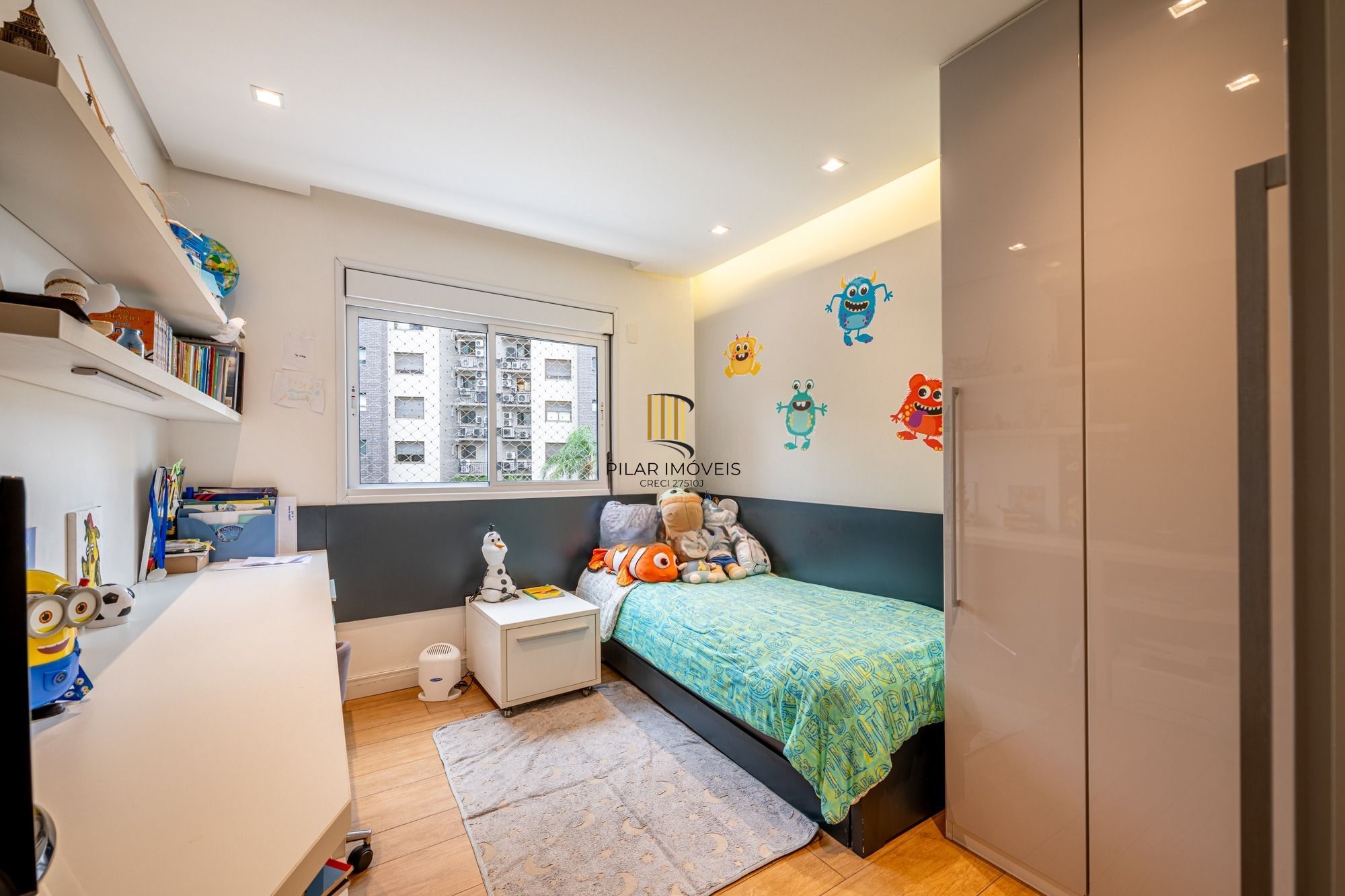 Apartamento 3 dormitórios, sendo 3 suítes e 3 vagas