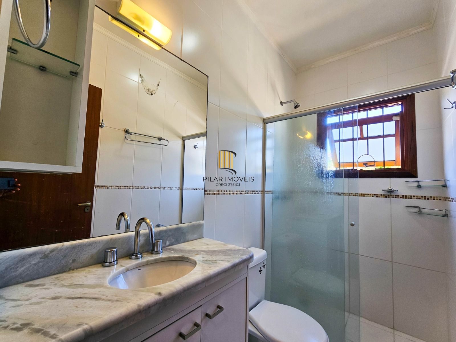 Casa 3 dormitórios no bairro Tristeza