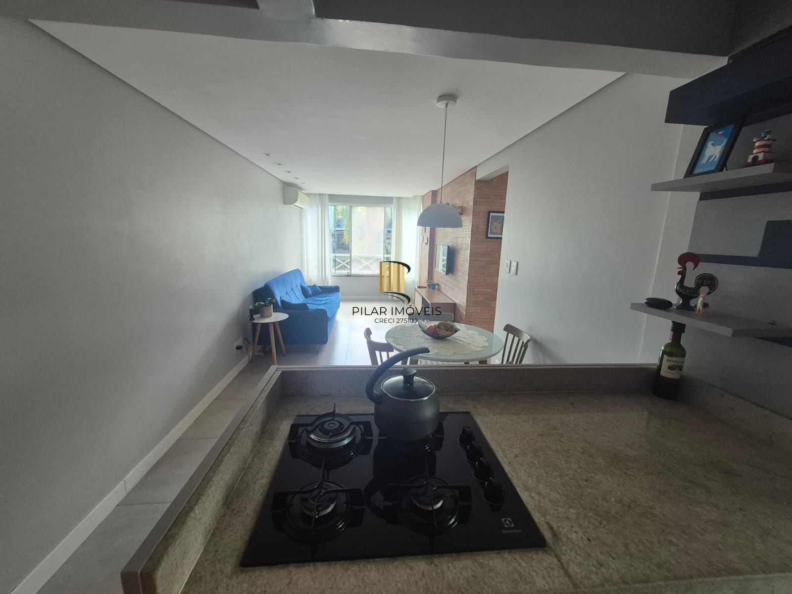 APARTAMENTO 2 QUARTOS 1 BANHEIRO COM ELEVADOR.