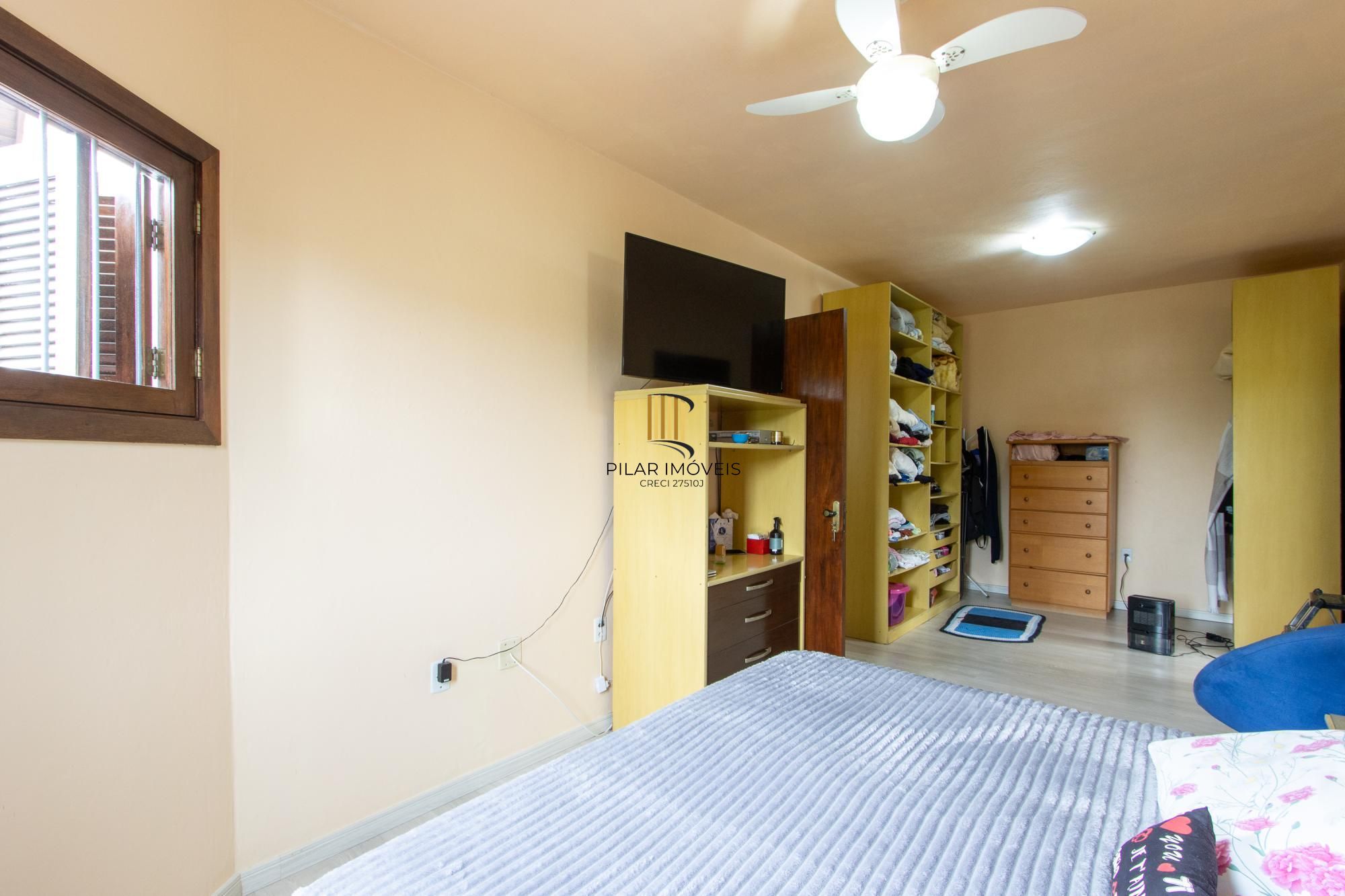 Casa 3 dormitórios no bairro Vila Nova