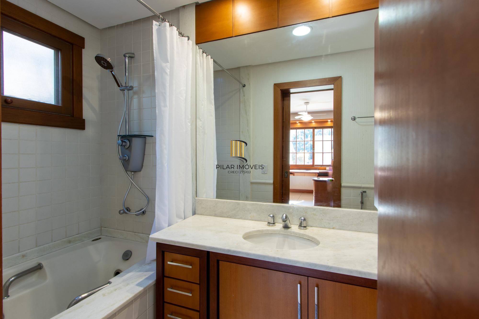 Casa Condominio para Venda - 596m², 4 dormitórios, sendo 4 suites, 5 vagas - Terra Ville