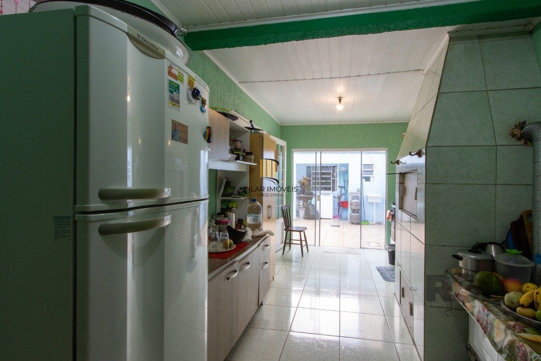 Casa 2 Dormitório(s) Bairro Cavalhada