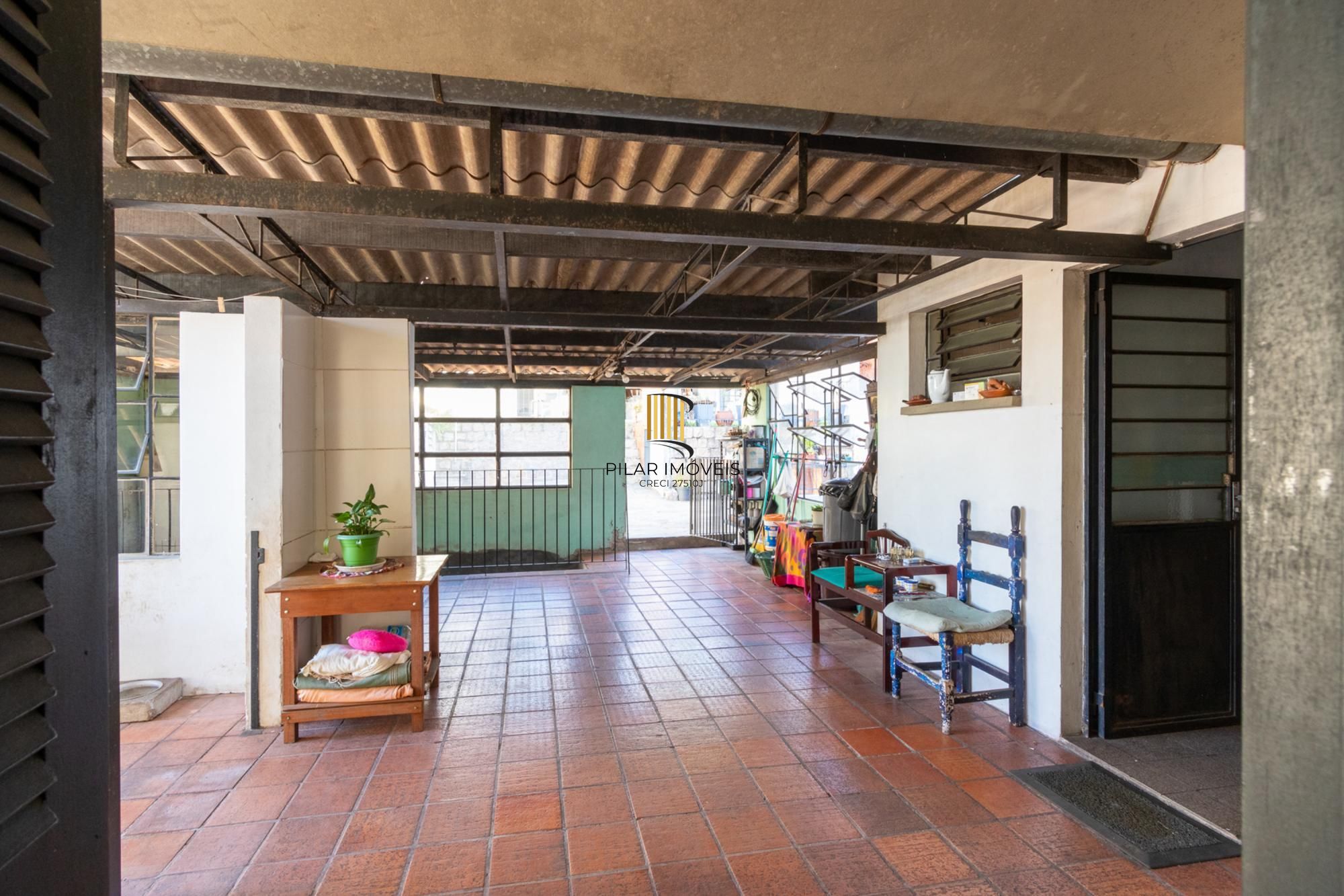 Casa para Venda - 286.28m², 2 dormitórios, sendo 1 suites, 3 vagas - Santa Tereza