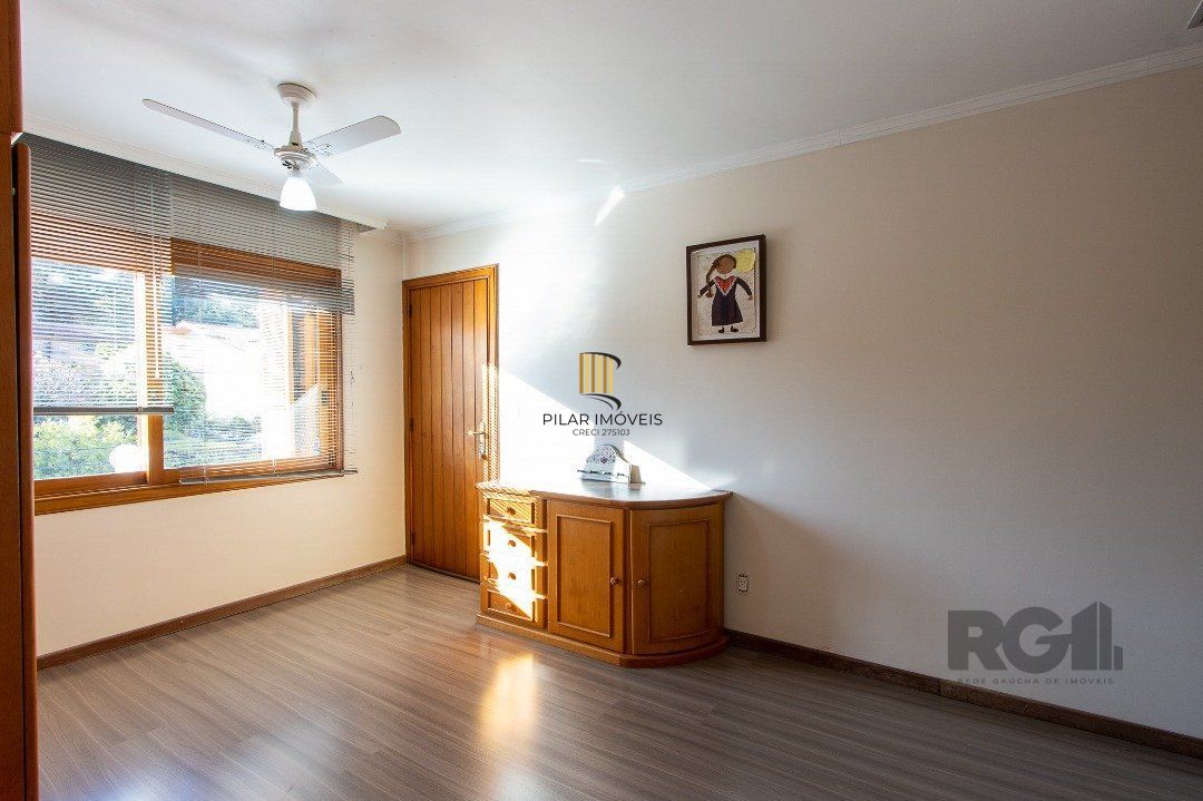 Casa para Venda - 450m², 4 dormitórios, sendo 4 suites, 5 vagas - Vila Assunção