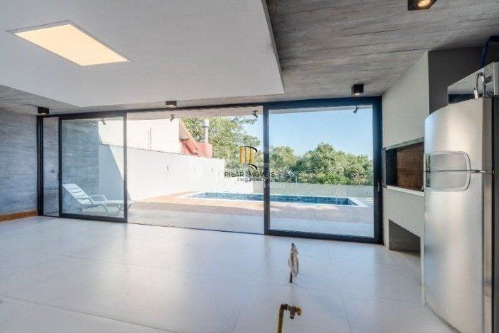 Casa para Venda - 523m², 3 dormitórios, sendo 3 suites, 4 vagas - Sétimo Céu