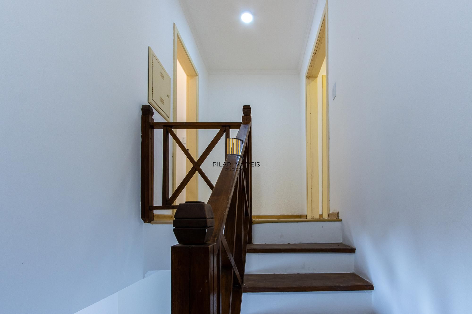 Casa em condomínio, 3 dormitórios (1 suite) 2 vagas - Jardim Isabel