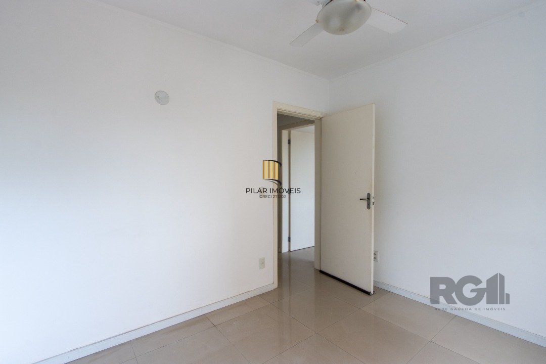 Apartamento reformado,  2 quartos, elevador - Centro Histórico
