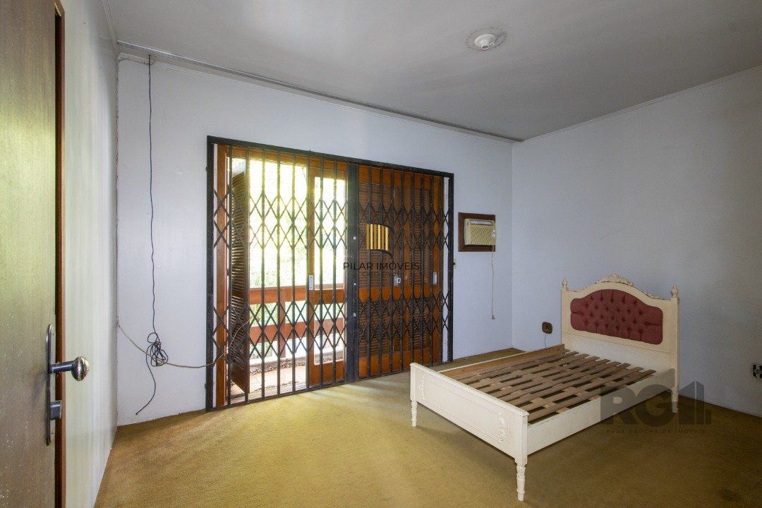 Casa para Venda - 361.95m², 4 dormitórios, sendo 2 suites, 3 vagas - Nonoai