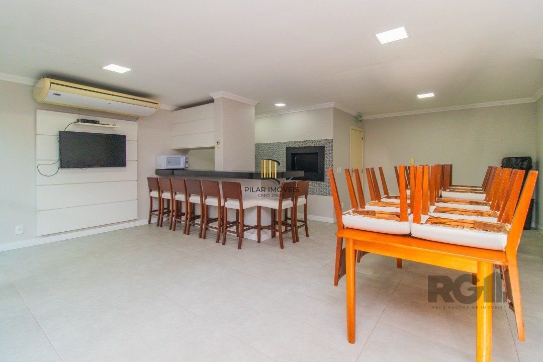 Cobertura Horizontal,  3 quartos, 1 suite, piscina, condominio com infra, 2 vagas - Bairro Tristeza