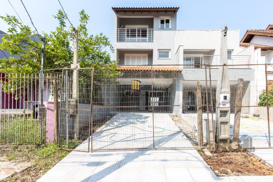 Sobrado 3 dormitórios no bairro Espírito Santo - Pilar Imóveis