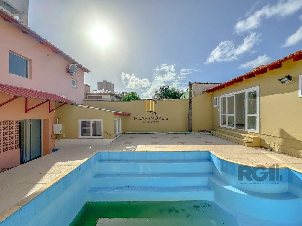 Casa Condominio para Venda - 297.63m², 3 dormitórios, sendo 1 suites, 2 vagas - Espirito Santo