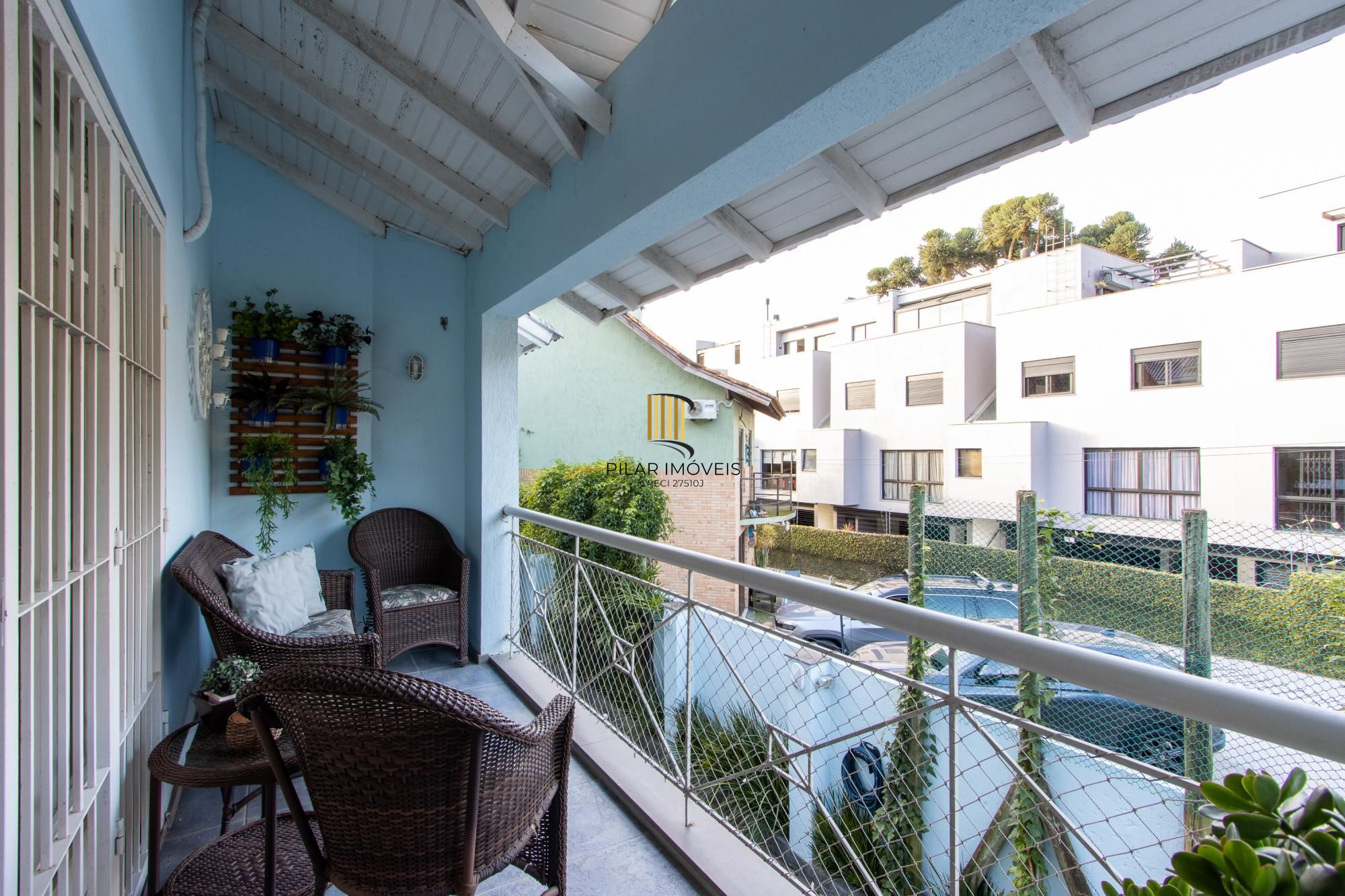 Oportunidade - Casa  Confortável de 3 Dormitórios na Zona Sul de Porto Alegre.