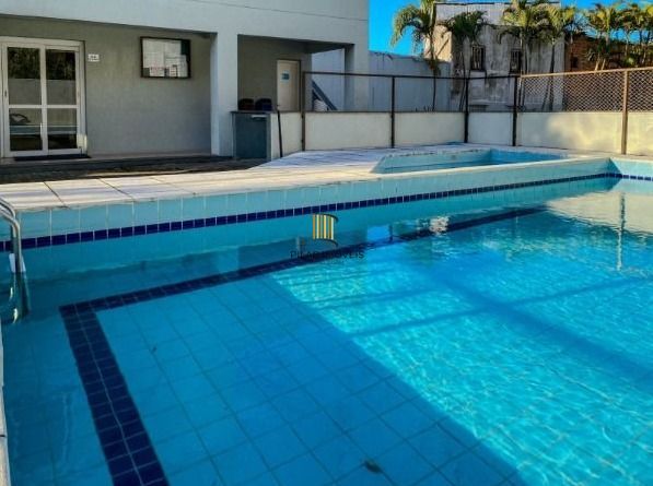 Apartamento com 2 dormitórios (reversível para 3) e 1 vaga escriturada  à venda no coração de Ipanema