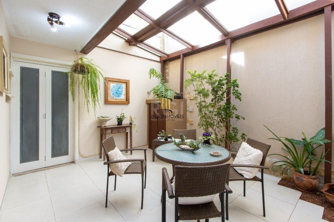 Casa de Condomínio 3 dormitórios no bairro Vila Conceição