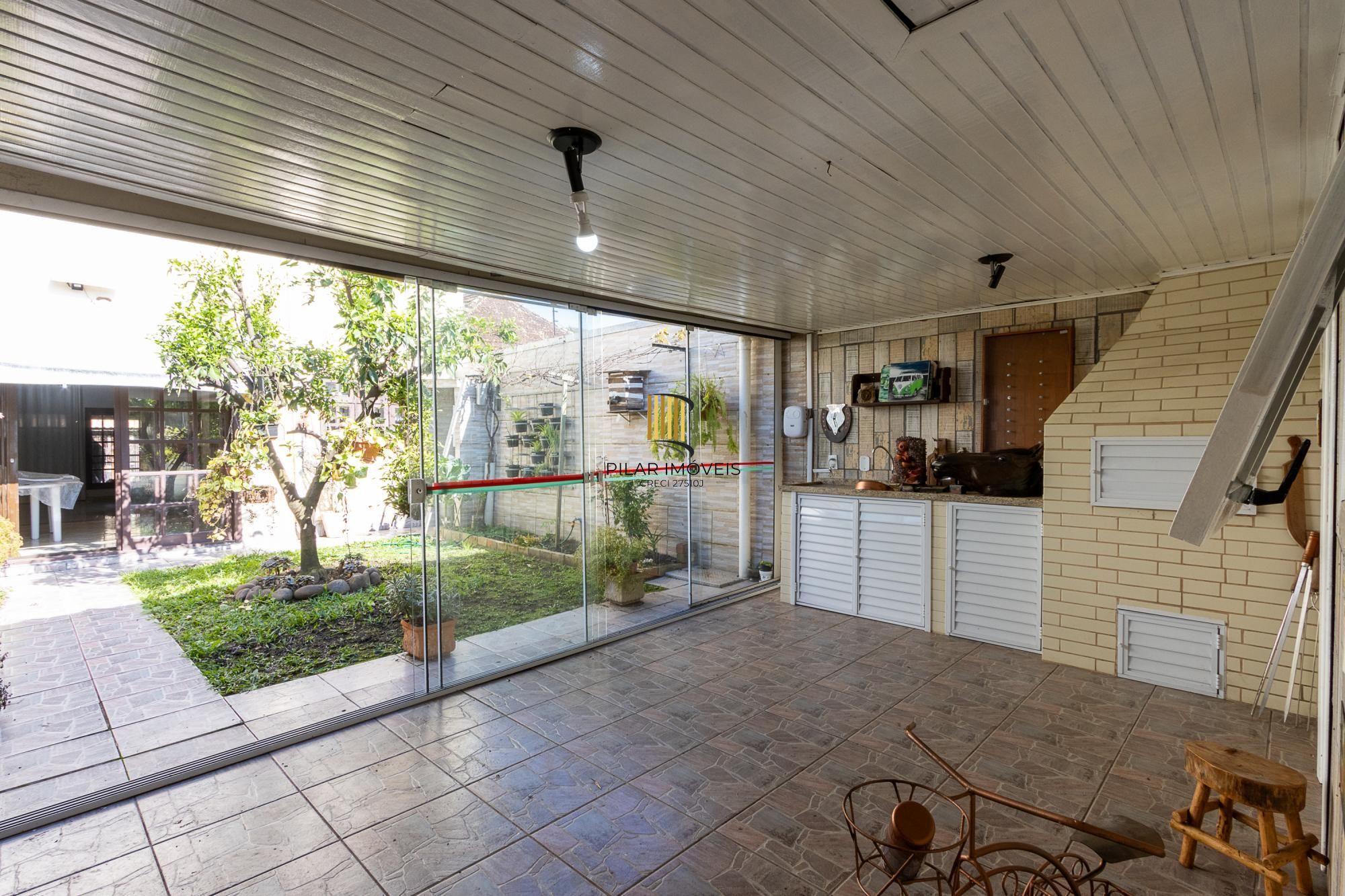 Casa  3 dorm. I suíte I Vaga 2  carros