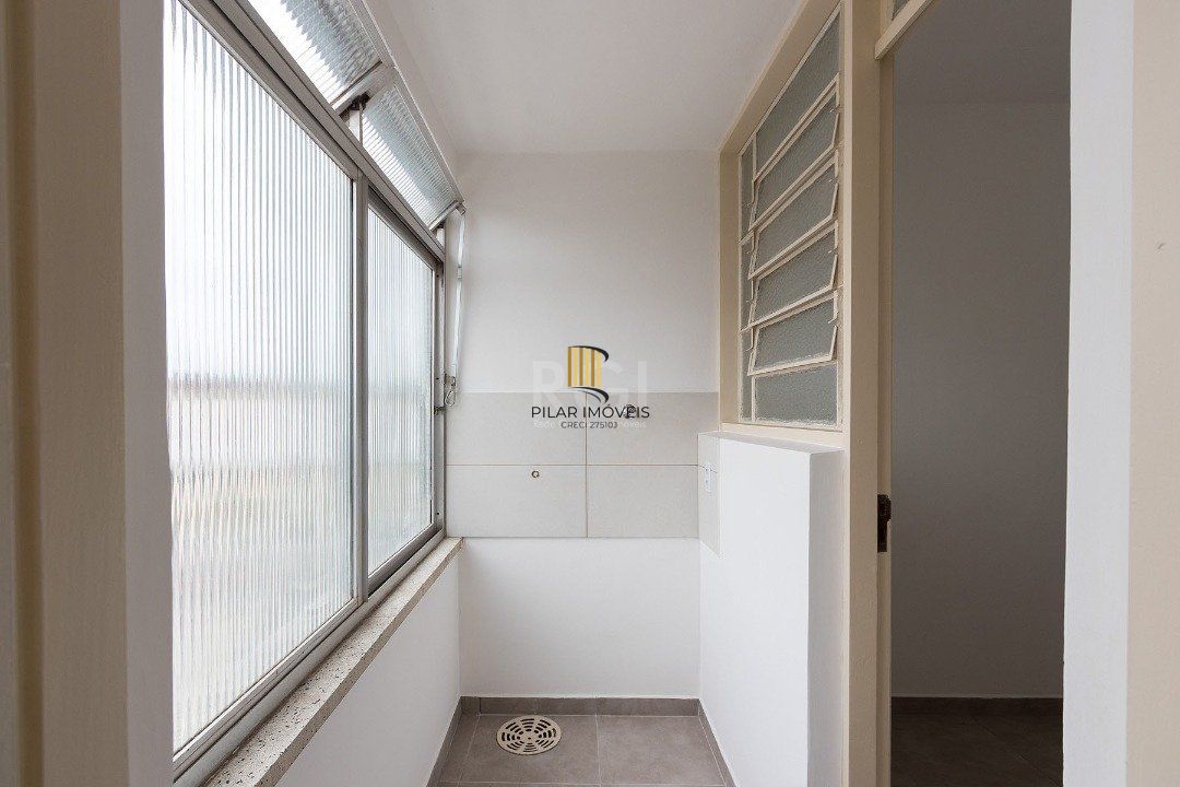 Apartamento para Venda - 68.85m², 2 dormitórios, 1 vaga - Cristo Redentor