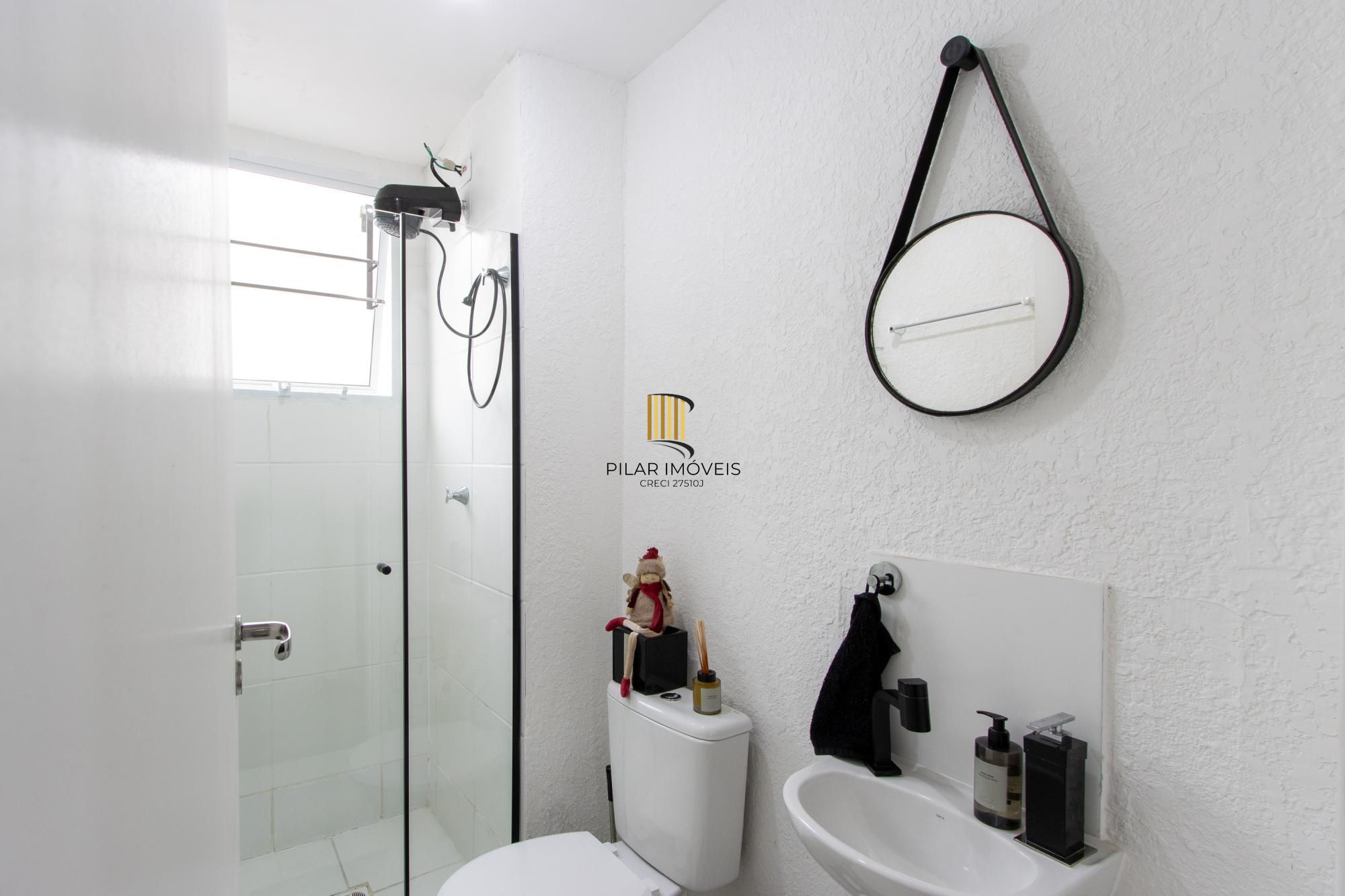 Charmoso Apartamento Semimobiliado de 2 Dormitórios e 1 vaga de garagem no bairro Restinga!