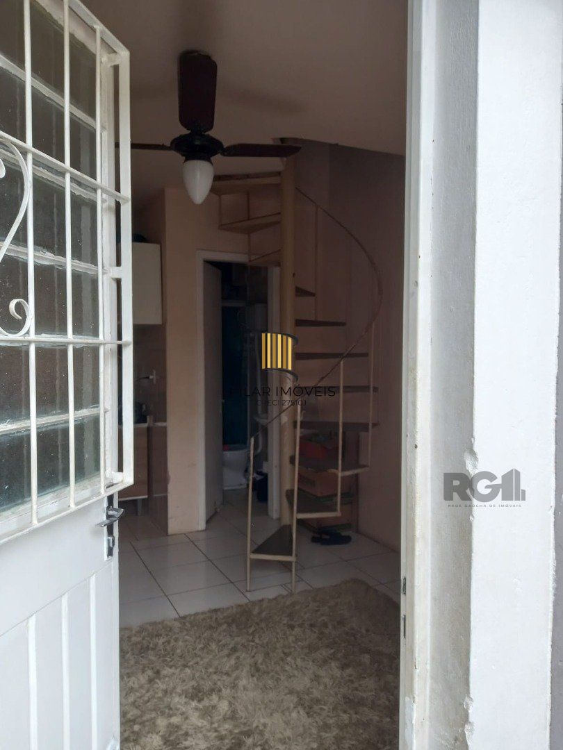 Casa de Condomínio 2 dormitórios no bairro Aberta dos Morros