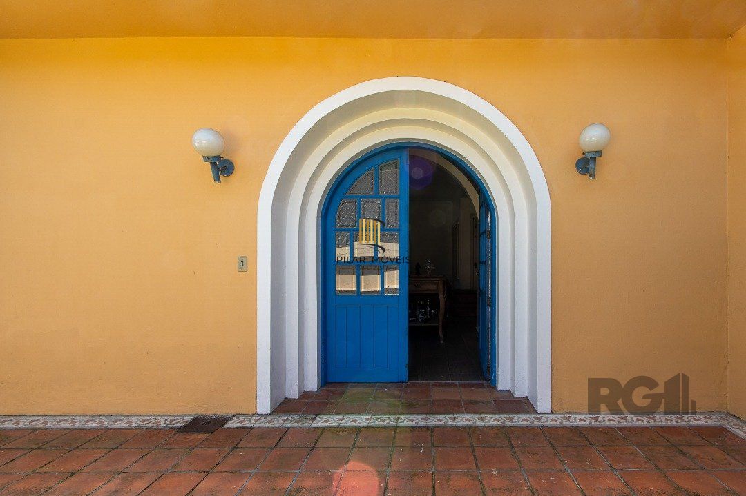 Casa 4 dormitórios no bairro Jardim Isabel