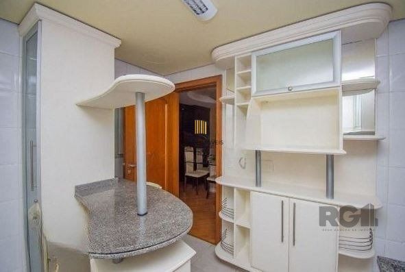Apartamento 3 dormitórios no bairro Petrópolis