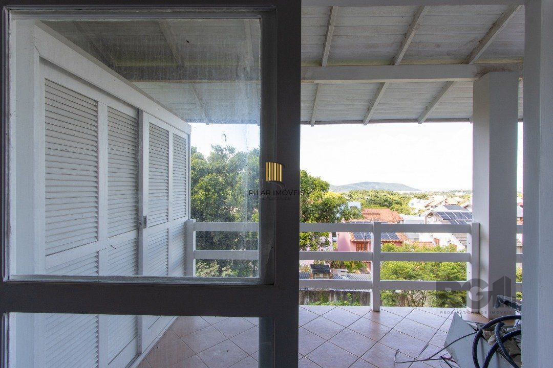 Sobrado novo,  4 quartos (1 suite), 440m² privativos - Bairro Guarujá
