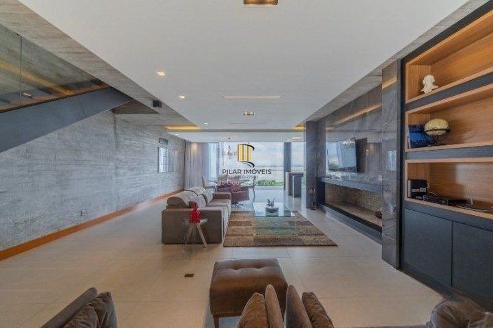 Casa para Venda - 523m², 3 dormitórios, sendo 3 suites, 4 vagas - Sétimo Céu