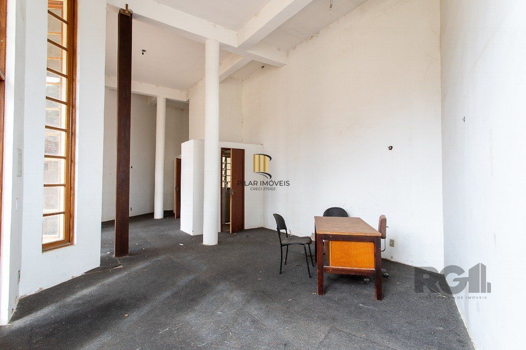 Prédio Comercial no bairro Pedra Redonda