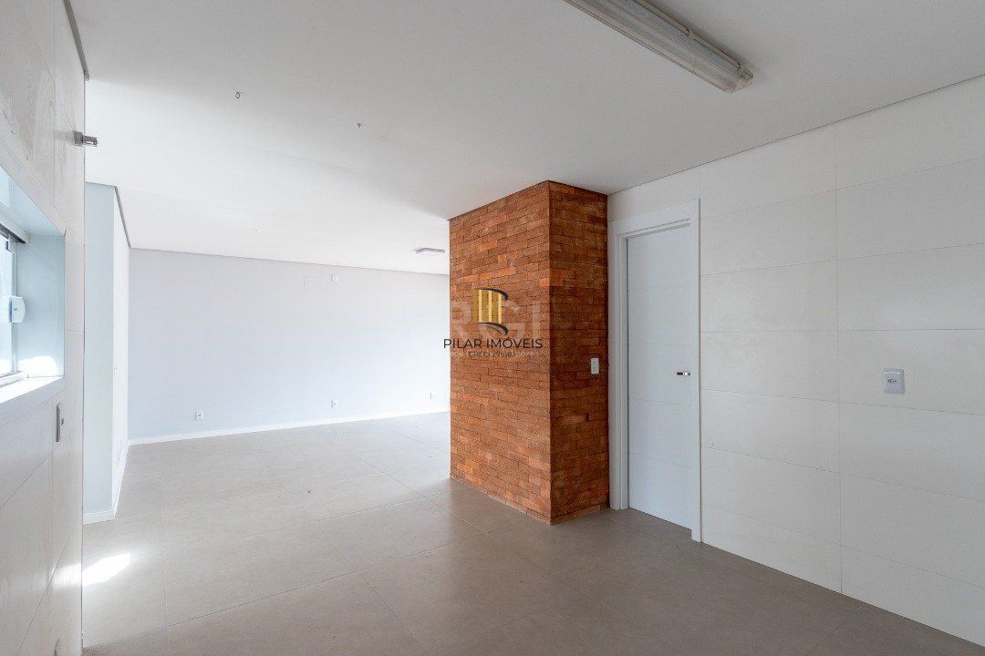 Casa Condominio para Venda - 219m², 3 dormitórios, sendo 1 suites, 2 vagas - Vila Nova