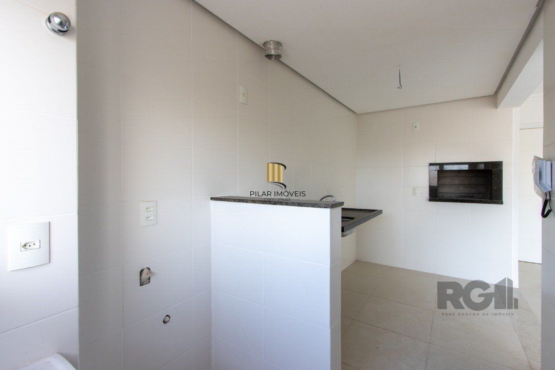 Apartamento novo 02 quartos, suite,  sacada, churrasqueira, 1 vaga, elevador - Bairro Tristeza
