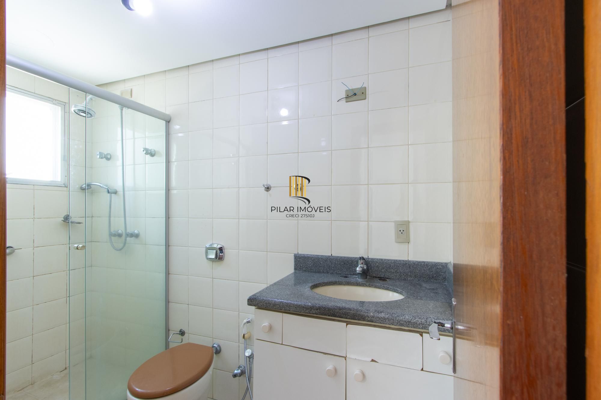 Apartamento 3 dormitórios no bairro Camaquã